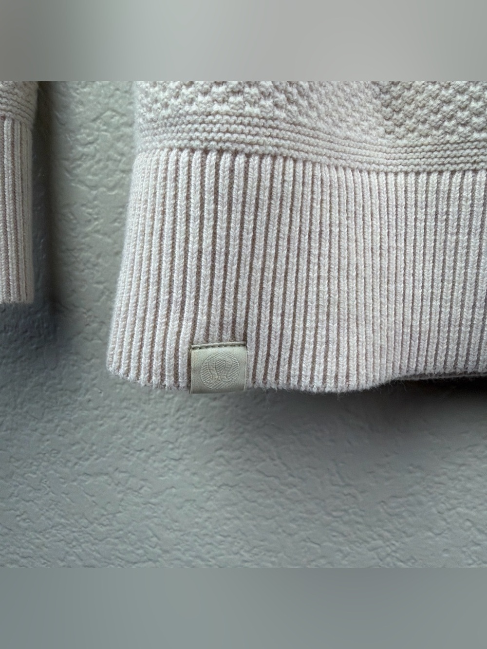 Lululemon Textured Knit Crewneck Sweater Beige Men’s Extra Large - Picture 7 of 7